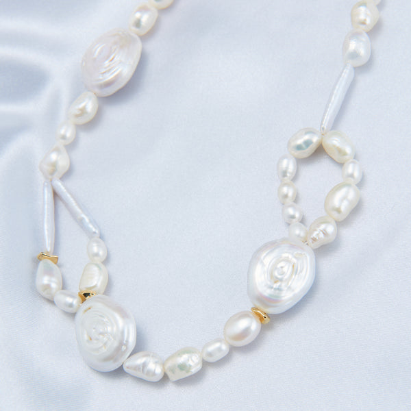 French-style Chocker necklace